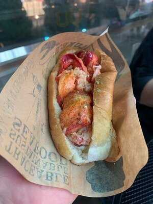 Luke's Lobster 新宿サザンテラス店