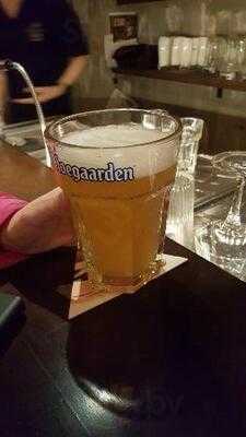 カフェ ヒューガルデン