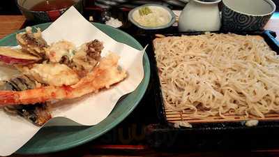 石挽きそば 庄栄