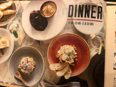 キューカフェ By ロイヤルガーデンカフェ