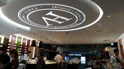 ユーゴ&ヴィクトール 表参道ヒルズ店