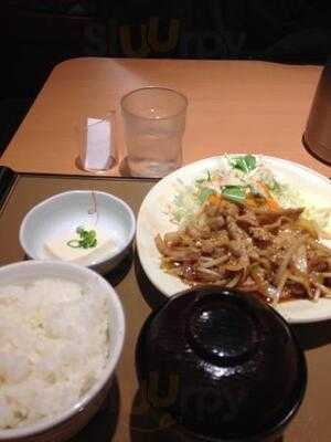 やよい軒 神田北口店