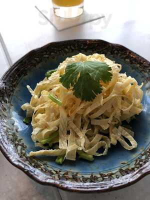 チーナ ニューモダンチャイニーズ