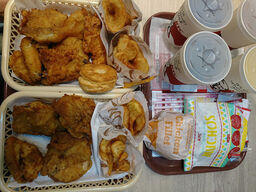 ケンタッキーフライドチキン トレッサ横浜店