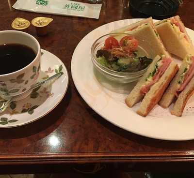 カフェ英国屋
