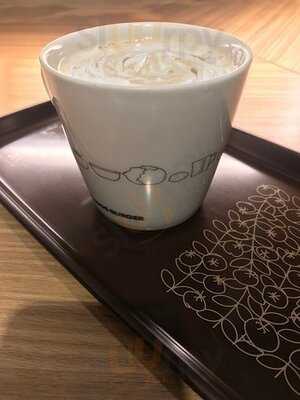 モスバーガー飯田橋東店