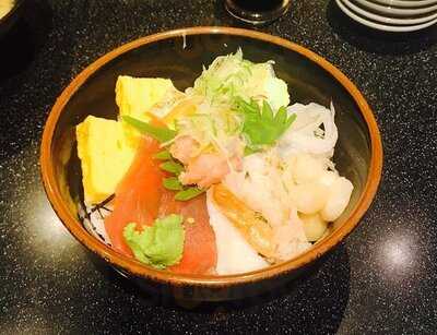 江戸前回転寿司 ぎょしん 自由が丘店