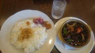 ロイヤルホスト谷津坂店