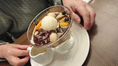 ロイヤルホスト谷津坂店