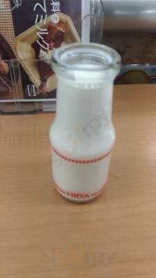 パンと牛乳の店 ミルクスタンド