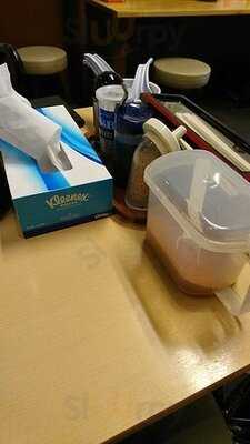 旨辛ラーメン 表裏 市ヶ谷本店