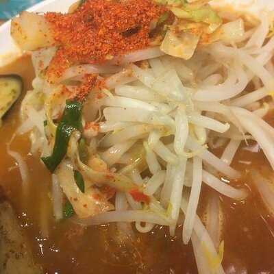 旨辛ラーメン 表裏 市ヶ谷本店