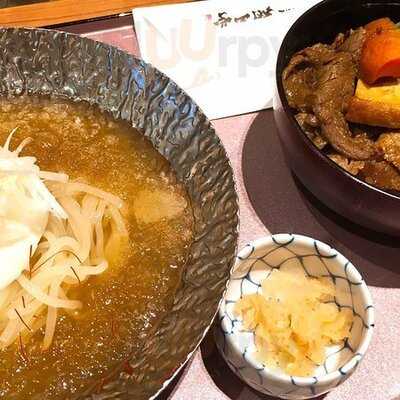 和牛一頭焼肉 手打冷麺 翔山亭 神保町店