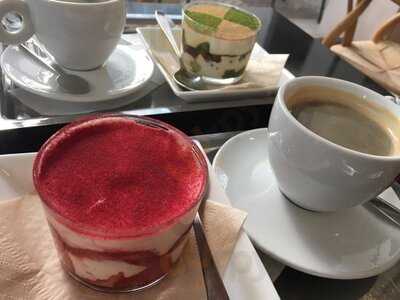 イリー 霞ヶ関店