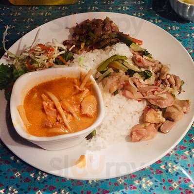 アジアンキッチン ラーイ・マーイ