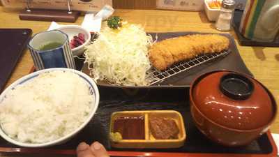 とんかつ専科やまかつ