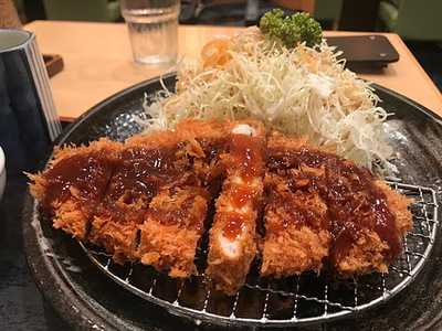 とんかつ専科やまかつ