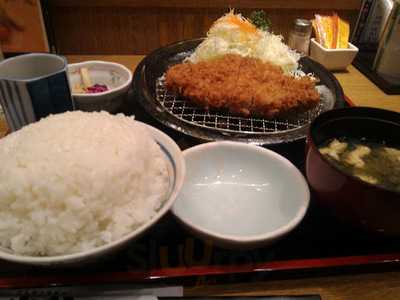 とんかつ専科やまかつ