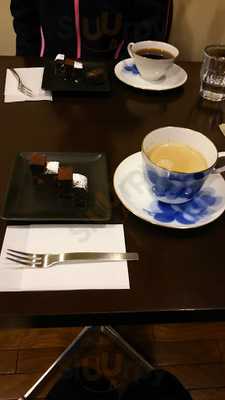 スリーペンギンズコーヒーアンドロースター