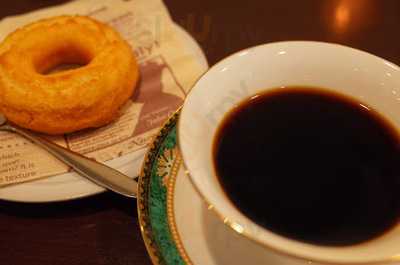 スリーペンギンズコーヒーアンドロースター