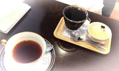 スリーペンギンズコーヒーアンドロースター