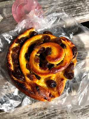 Boulangerie Et Cafe Main Mano