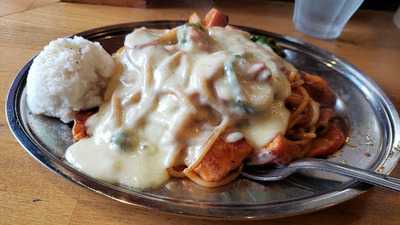 ナポリタン食堂 パンチ 本牧埠頭店