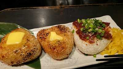 渋谷東急本店前のひもの屋