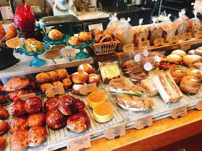 トースト ネイバーフッド ベイカリー