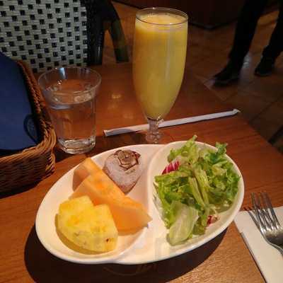 メゾン カイザー テーブル 渋谷ヒカリエ店