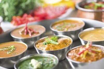 アジアンダイニングバーsapana 赤坂見附店