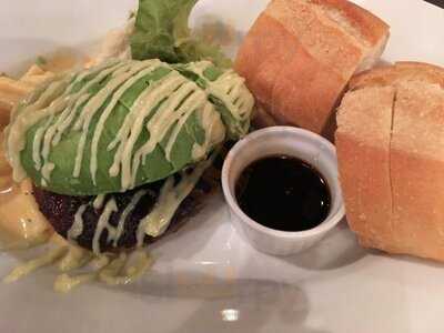 ザ・ミート&ラボラトリー