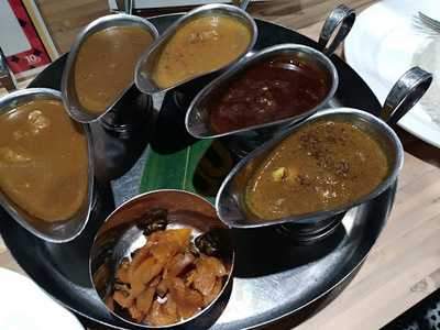 東京カレー屋名店会