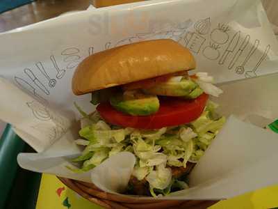 モスバーガー 横浜中山店