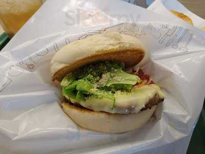 モスバーガー 横浜中山店