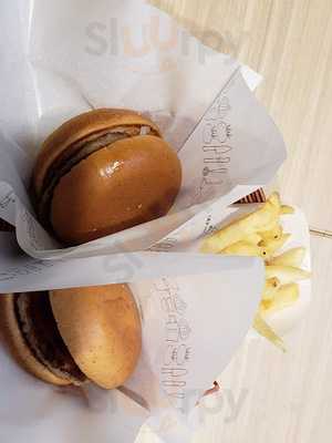 モスバーガー 横浜中山店