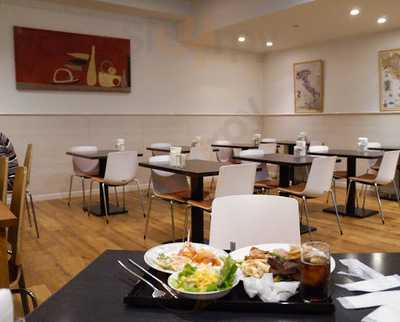 カフェダイニング　パームツリー