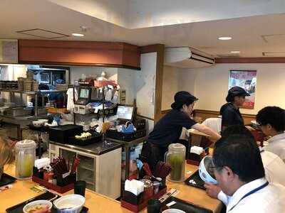 なか卯 東京駅北口店