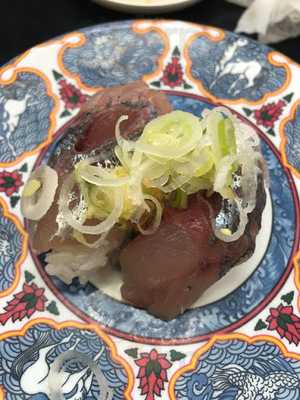 回転寿司　たくみ