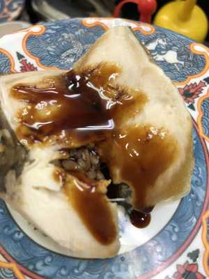 回転寿司　たくみ