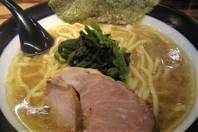 とんこつ醤油らーめん 誠屋