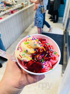 ロール アイスクリーム ファクトリー 原宿 表参道本店