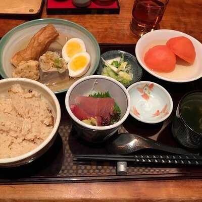 羅かん東京駅黒塀横丁