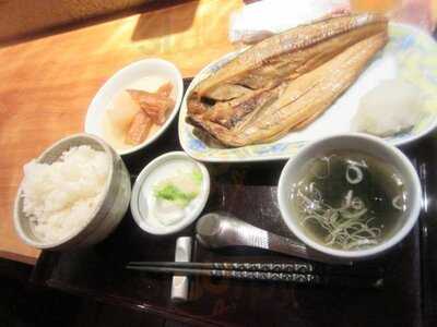 羅かん東京駅黒塀横丁