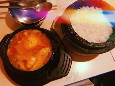 石鍋豆腐チゲ専門店　姉妹 (チャメ)