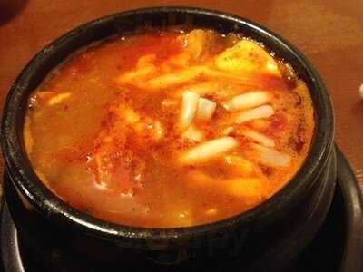 石鍋豆腐チゲ専門店　姉妹 (チャメ)