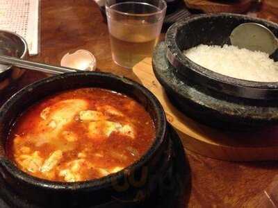 石鍋豆腐チゲ専門店　姉妹 (チャメ)