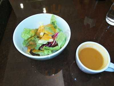 椿屋カフェ 京急上大岡店