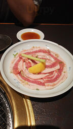 しんよこ焼肉ホルモン きらきら本舗