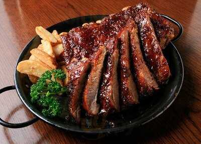 パブカーディナルマルノウチ